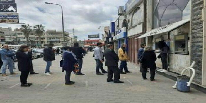 ازدحام على الصرافات بالسويداء....