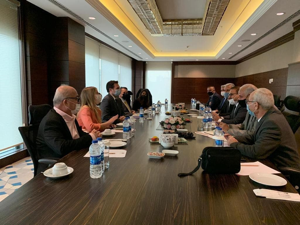 "جبهة السلام والحرية" تلتقي مس...