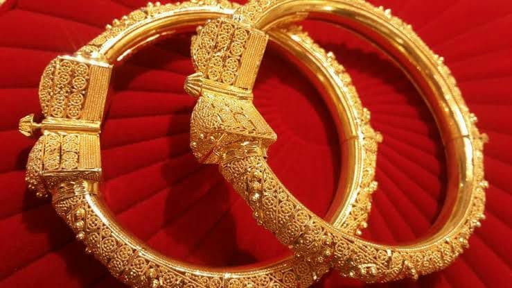 المعدن الأصفر ينخفض في السوق ل...