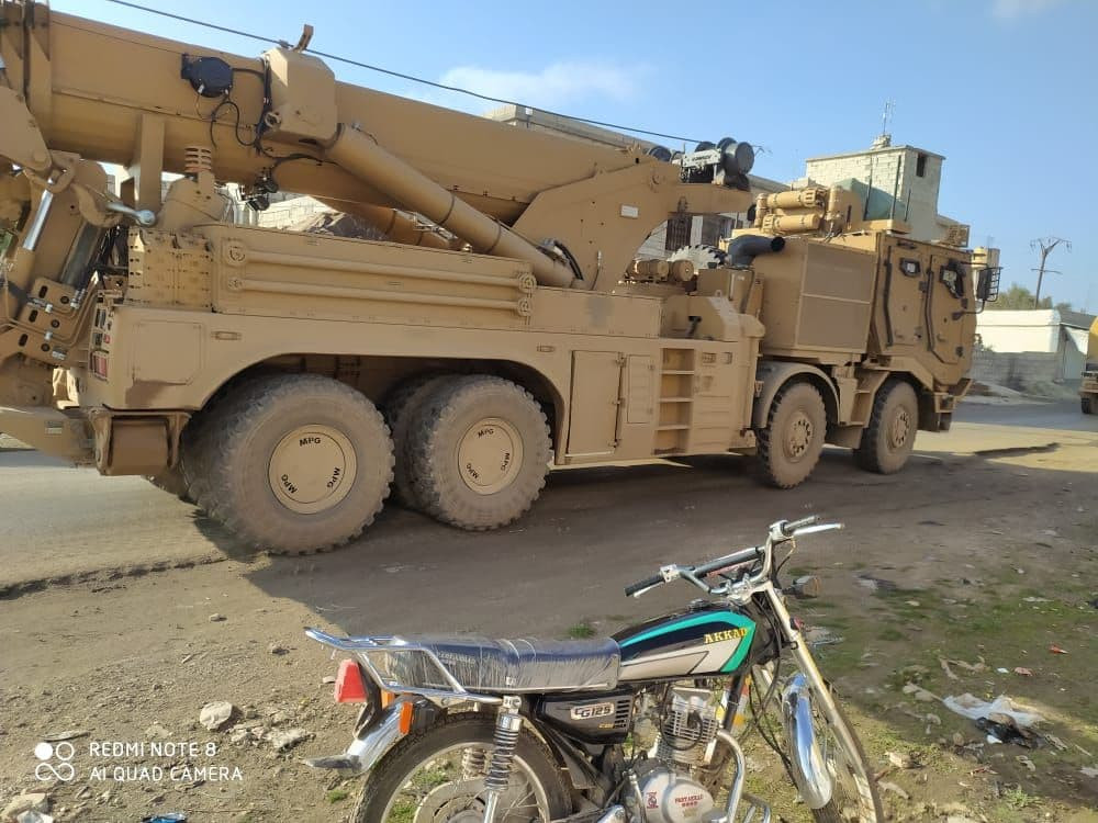 تُركيا تُرسل جرافات إلى معسكر...