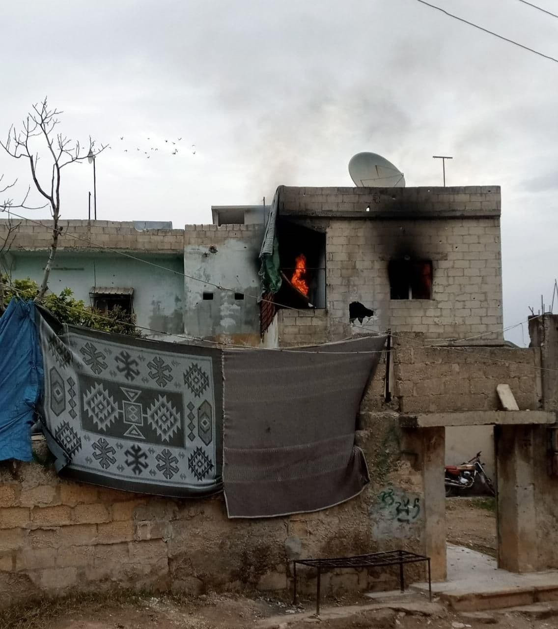 قتلى في اشتباكات بين فصيلين مس...