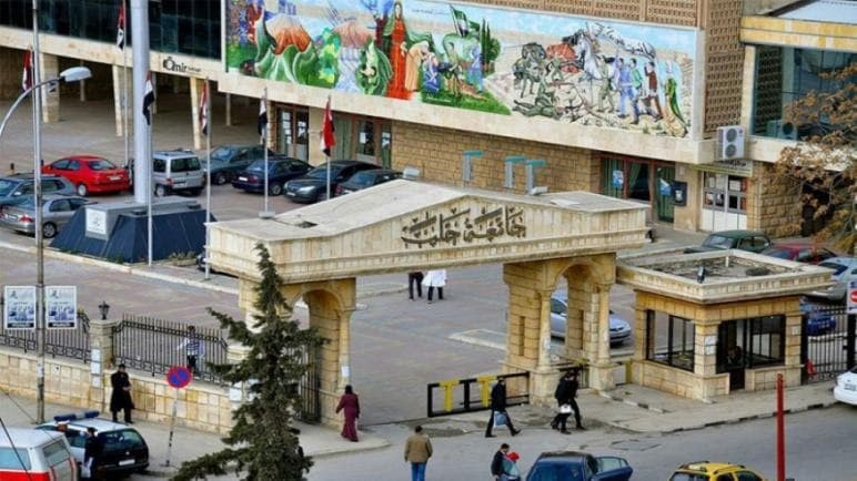 أربع إصابات بحريق في السكن الج...