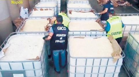 بقيمة مليار دولار.. إيطاليا تض...