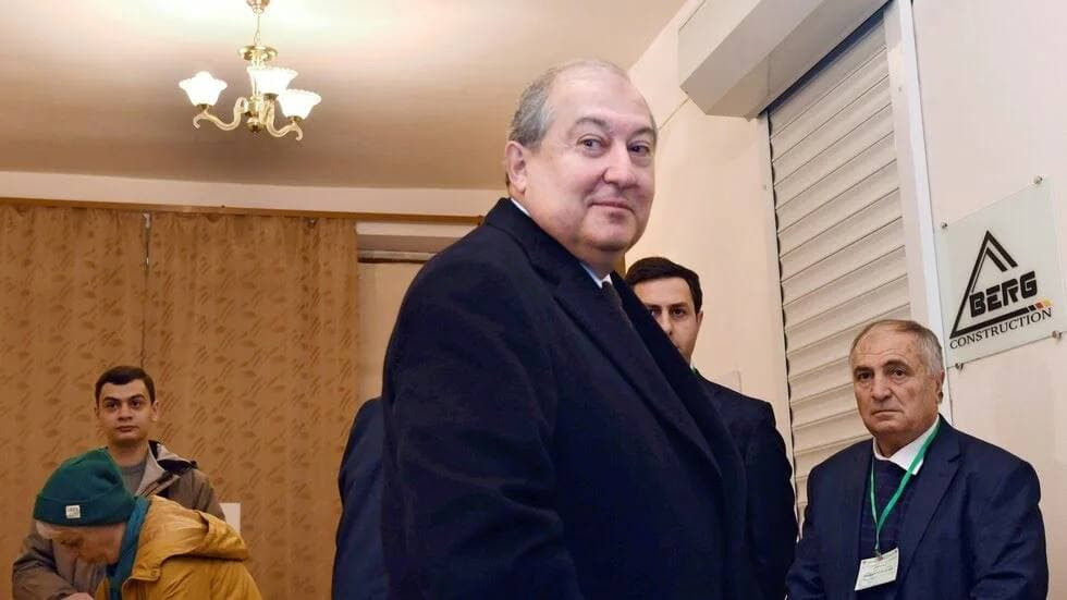 في لندن.. إصابة الرئيس الأرمني...