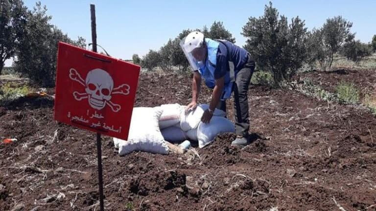 ضحايا أطفال بانفجار لغم أرضي ش...