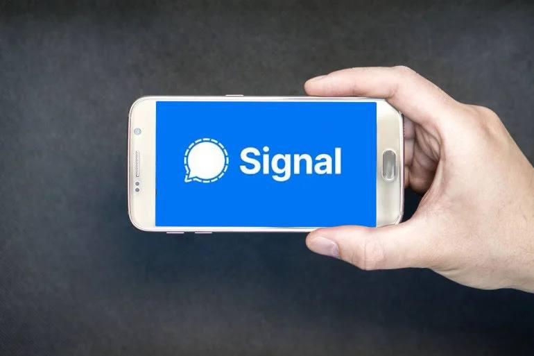 بعد جدل خصوصية واتساب.. تحميل...