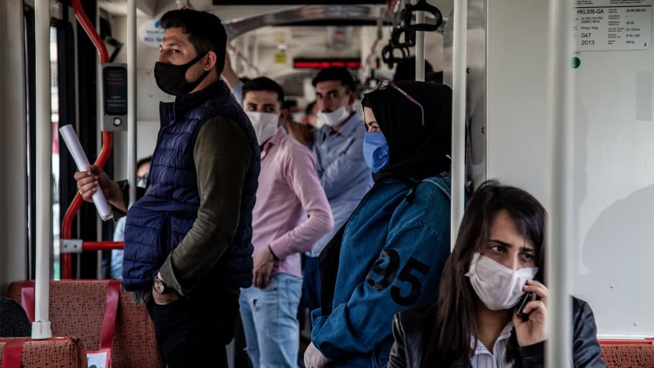 تركيا.. طبيب سوري يدعو السوريي...