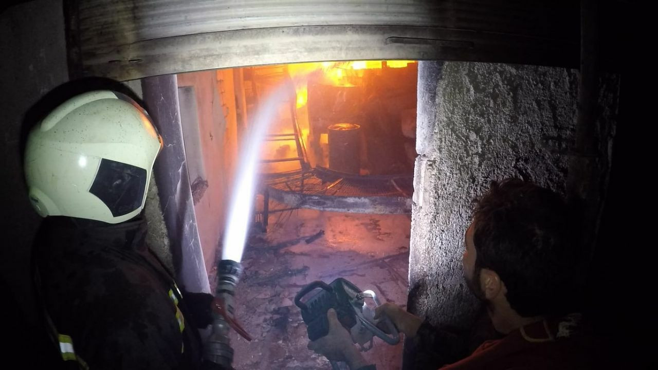 حريق يلتهم أحد أفران الخبز بري...