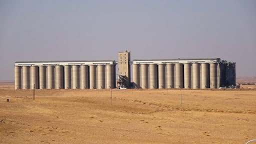 "الجيش الوطني" ينفي نقل القمح...