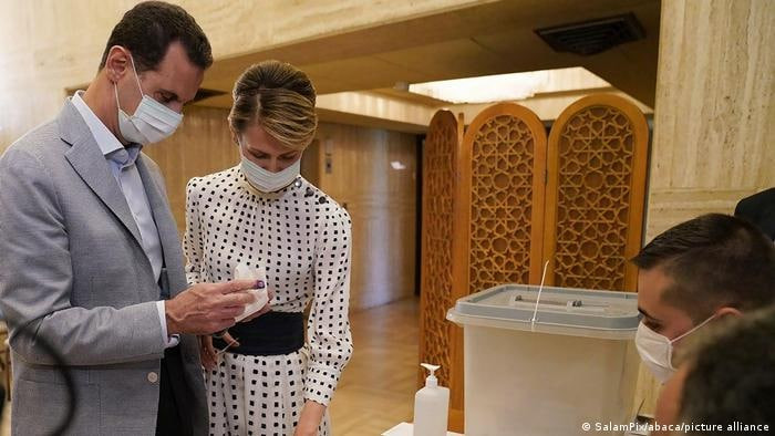 سفير النظام بموسكو ينفي نقل بش...