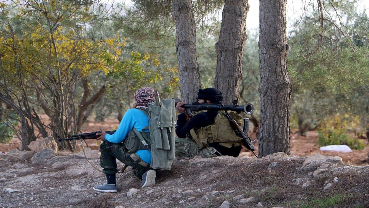 ضلّا طريقهما.. النظام يعتقل عن...