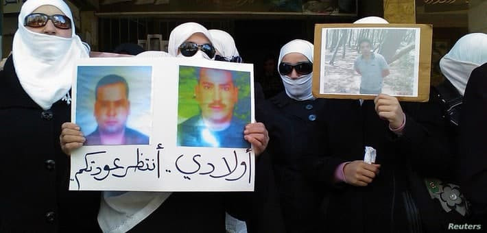 تقرير: عائلات معتقلين في سوريا...