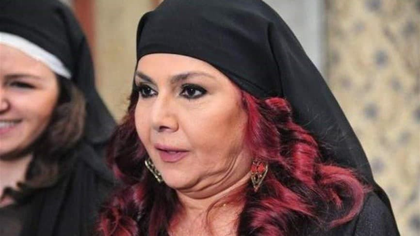 "أم عصام" تقاطع مسلسل "باب الح...