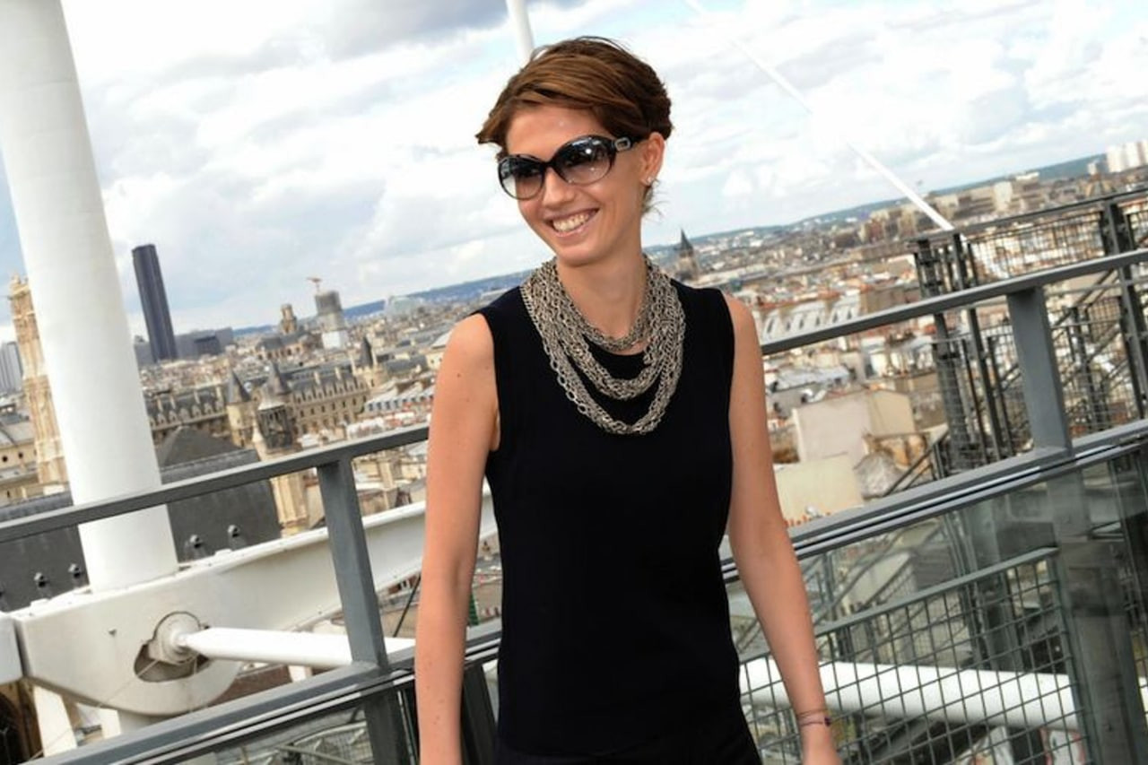 مجلة فرنسية تصف أسماء الأسد بأ...