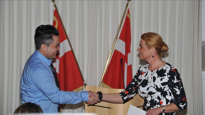 الدنمارك تشدد من إجراءات الحصو...