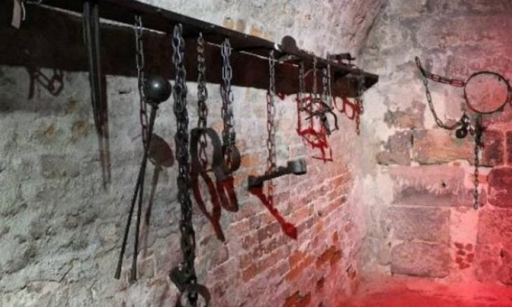 بعد ثلاث سنوات اعتقال ورغم الت...