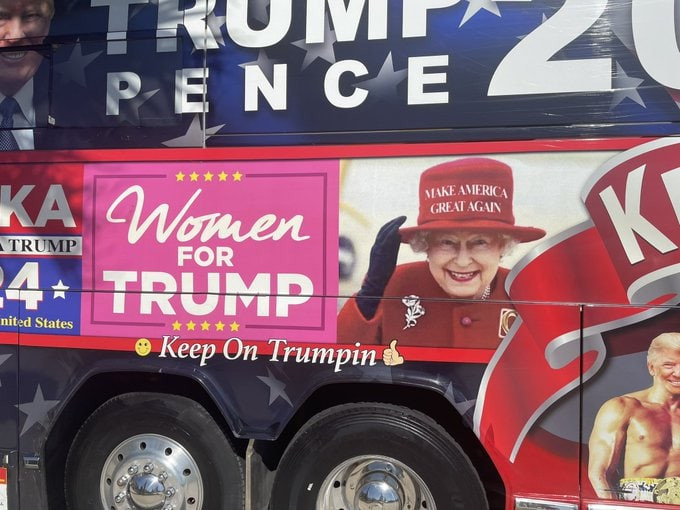 الملكة إليزابيث غاضبة من "دونا...