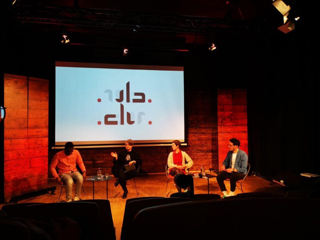 موجهة بلغتين.. طبيب سوري يطلق...