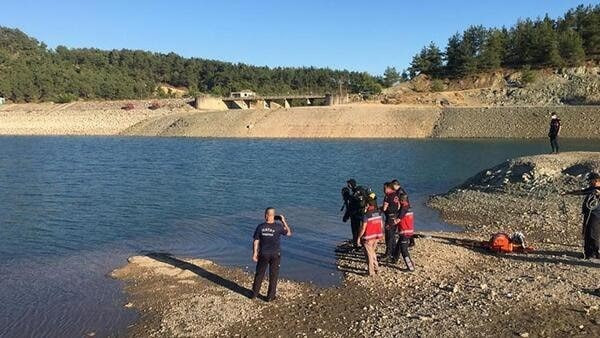 تركيا.. وفاة طفلة سورية غرقا ف...