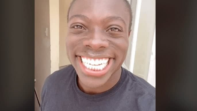 ما قصة رجل "الابتسامة المعدية"...