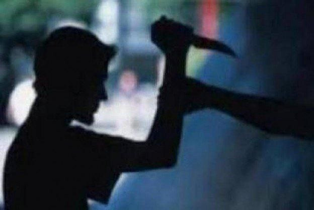 من أجل عربة الفول.. قـتله طعنـ...