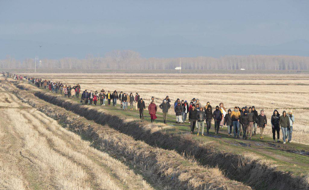 اليونان تحث الاتحاد الأوروبي ل...