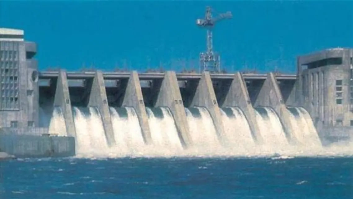 "قسد" تمد مناطق النظام بالكهرب...