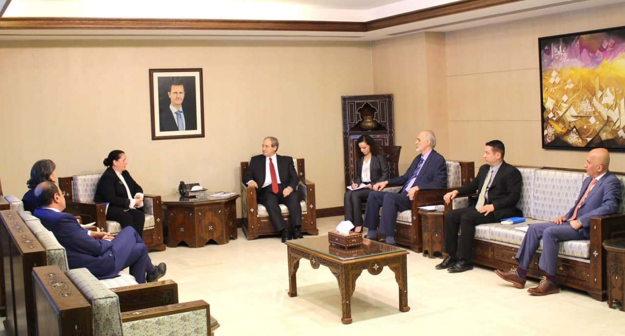 مسؤولة أممية تلتقي بوزير خارجي...