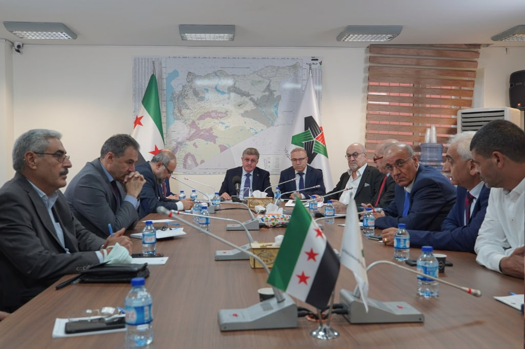 "سالم المسلط": من حق السوريين...