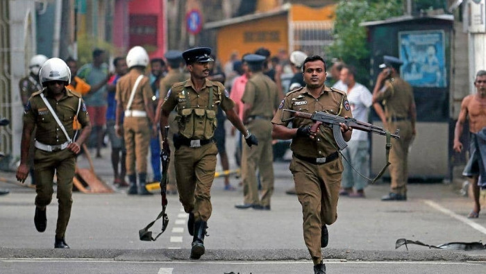 سريلانكا تحتجز سورياً في تحقيق...