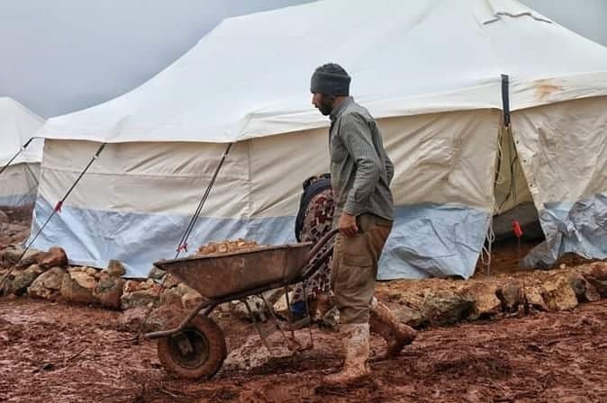 الرقة.. المخيمات العشوائية توا...