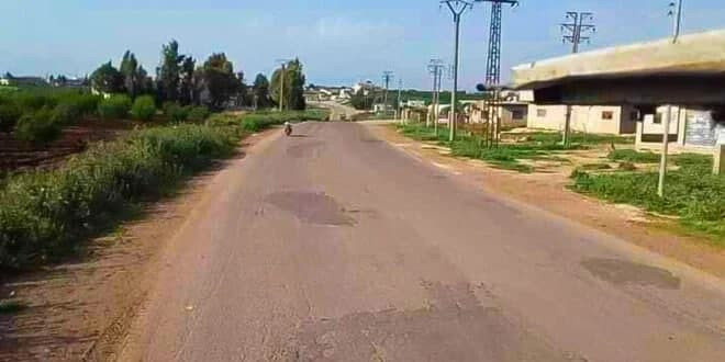 النظام يعتقل أربعة أشخاص على ح...