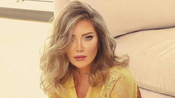 شبيهة "سلافة معمار" تتصدر مواق...