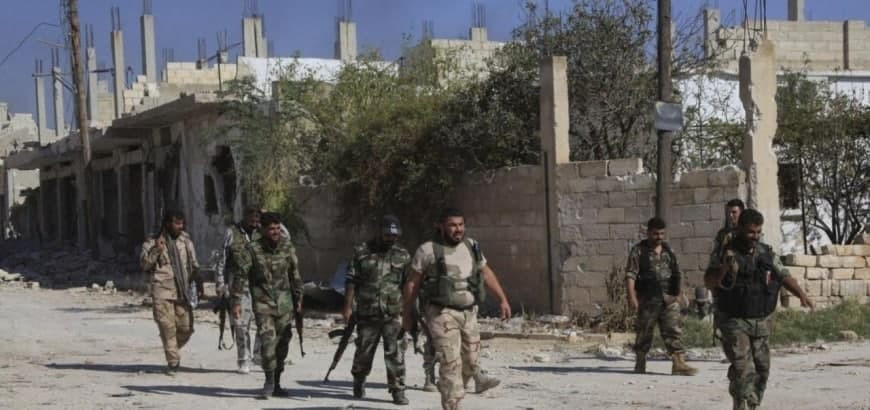 قوات النظام تعتقل مدنيا بتهمة...