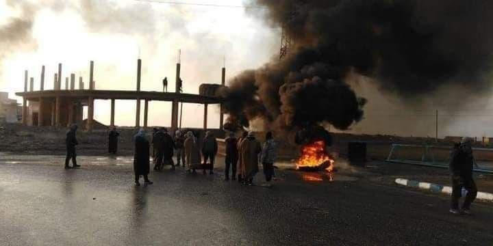 احتجاجا على مرور رتل روسي.. مد...