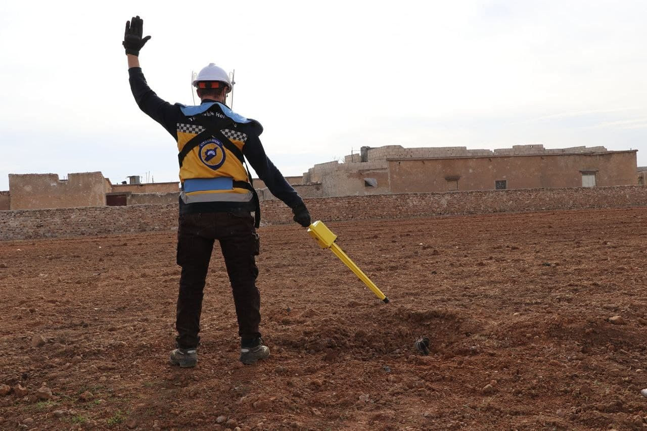 كيف حولت مخلفات الحرب وألغام ا...