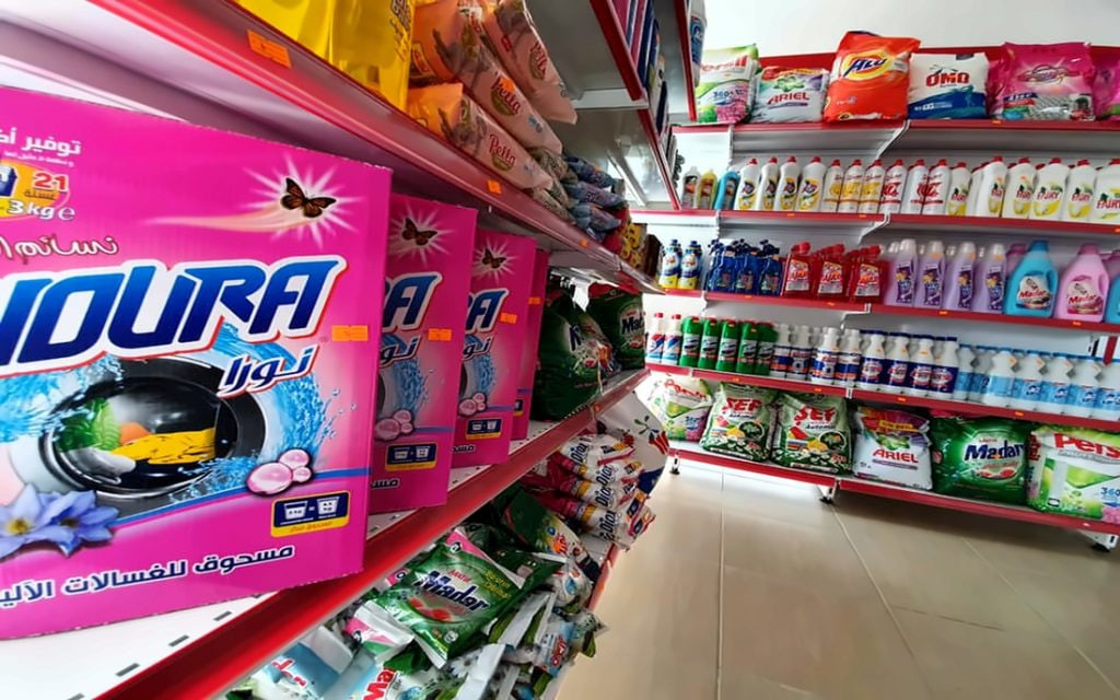 مسؤول سابق يفند مزاعم الحصار و...