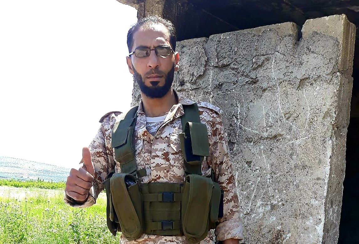 على خط الجبهة.. وفاة مقاتل بأز...