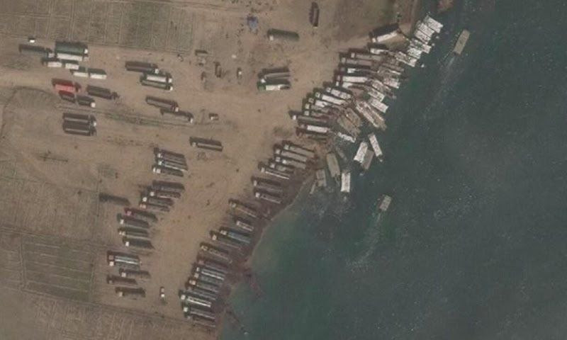 قنص شاب في ديرالزور ونجاة آخر