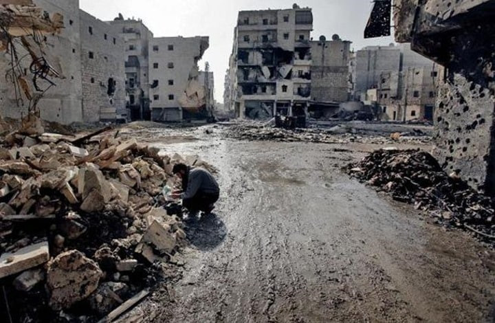 سوريون يدعون المجتمع الدولي لإ...