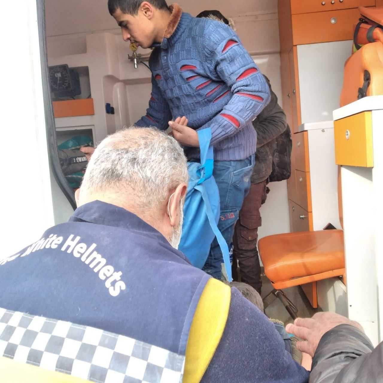 إصابة 9 أطفال بحادث في إدلب