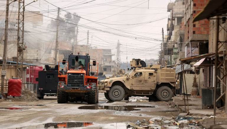 وفاة طفلين بدير الزور واعتقال...