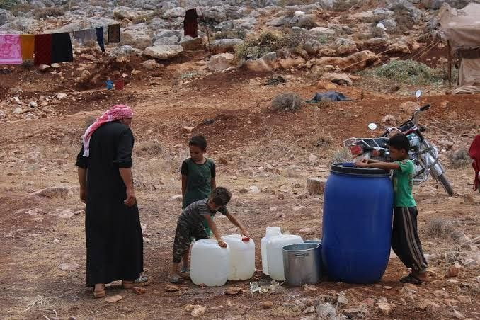 "منسقو الاستجابة" تحصي مئات ال...