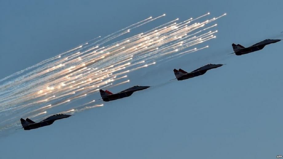 ضحايا باشتباكات شمالي حلب وطائ...