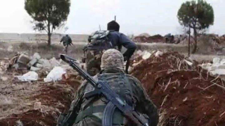 قناصة المعارضة تلاحق عناصر الن...