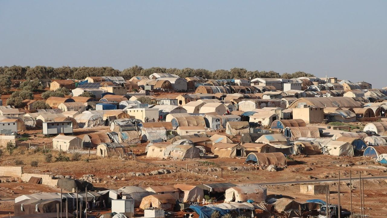 انتحار طفلة في مخيمات إدلب