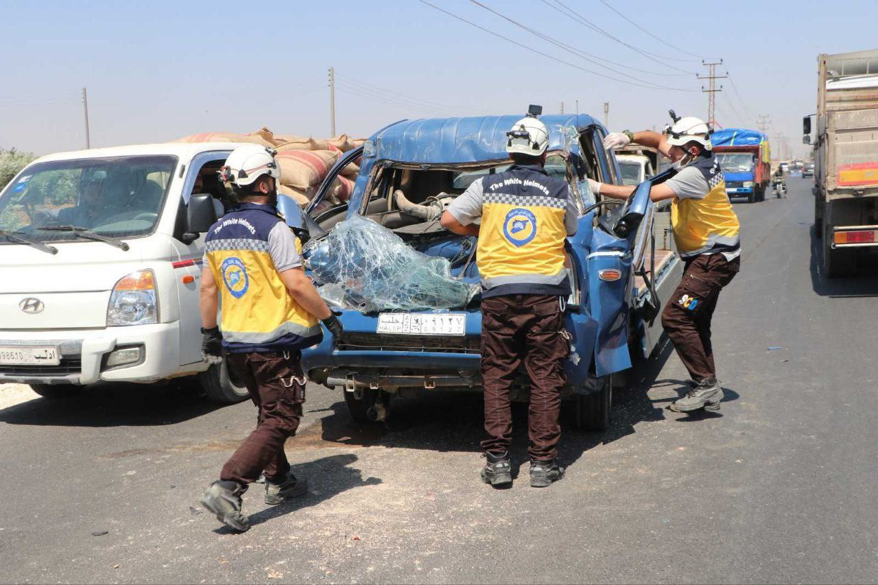 جرحى بحرائق وحوادث سير في إدلب...
