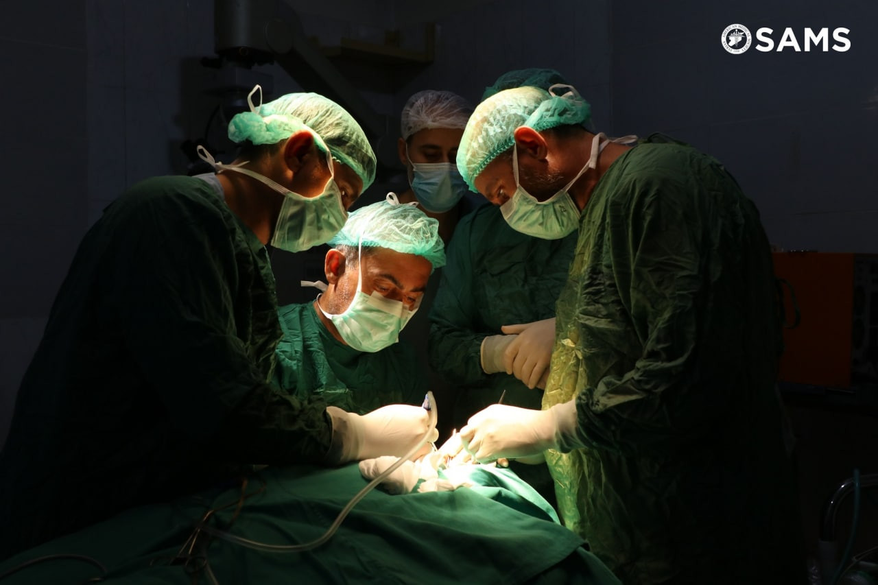 إجراء أول عملية زراعة حلزون ال...