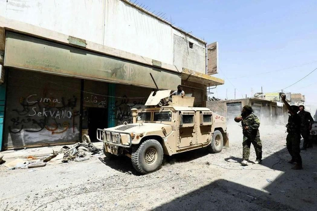 حلب.. اعتقال ستة شبان في منبج