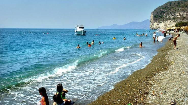 وفاة شخص غرقاً على شاطئ اللاذق...